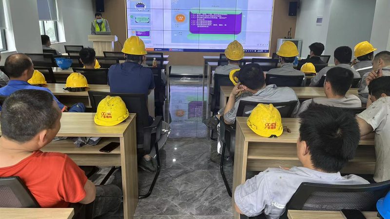 相较于大班教学，小班教学在教师资格证培训中具有以下优势：