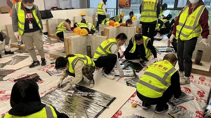 短期技能培训课程的费用主要由以下几部分构成：